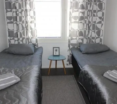 Majoituspalvelu Nurmi Yritysperaenkatu 2 E 2 Apartmán